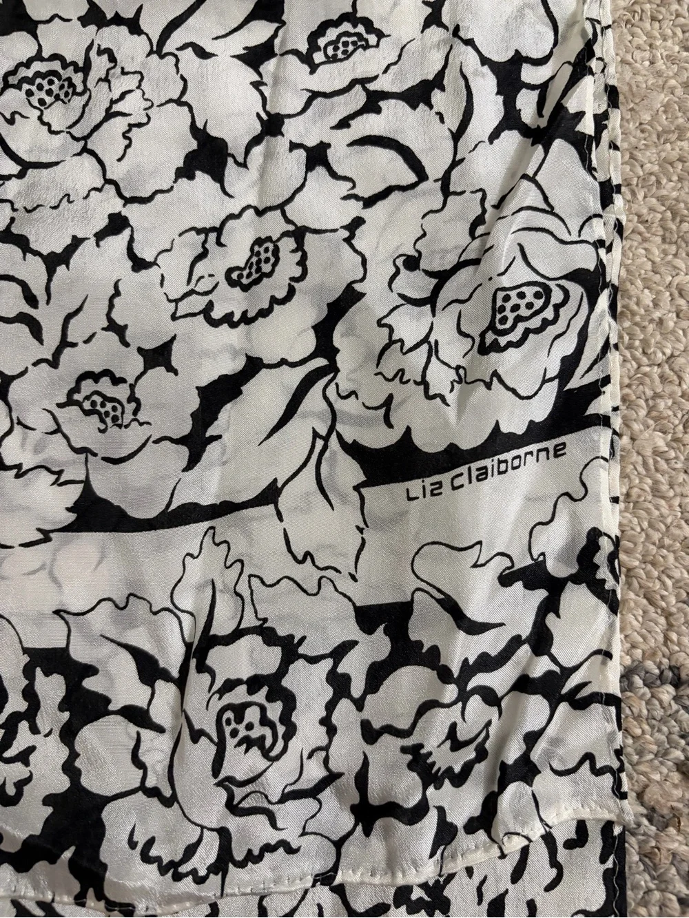 Vintage 1980s Liz Claiborne bold monochromatic floral print 50” scarf